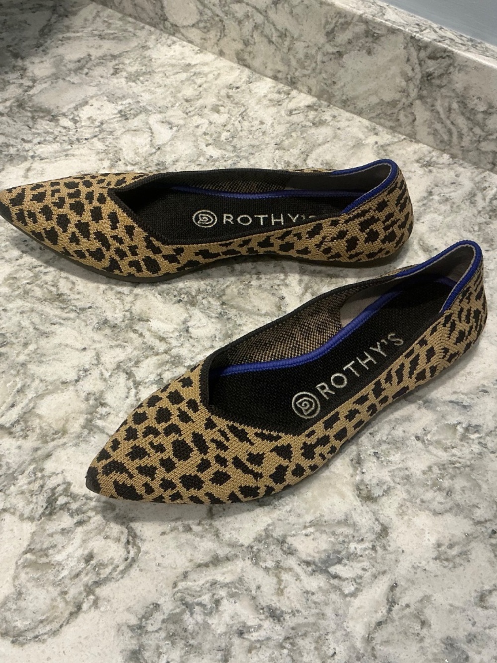 Rothy's Leopard Print Pointed Toe Flats - Tan & Black SZ 6.5 - Picture 4 of 7